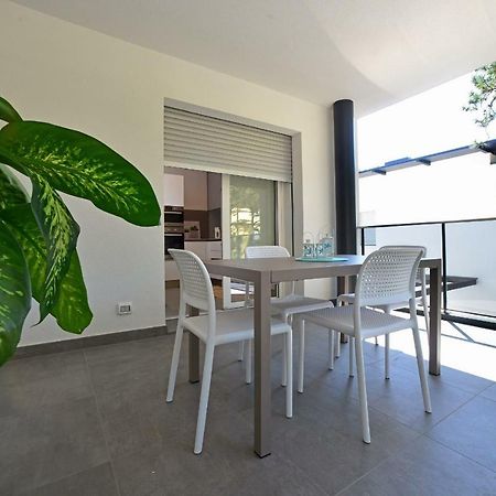 Residence Due Perle Lignano Sabbiadoro Kültér fotó
