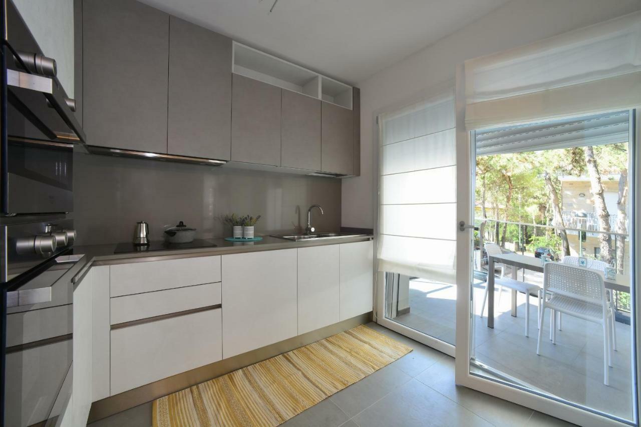 Residence Due Perle Lignano Sabbiadoro Kültér fotó
