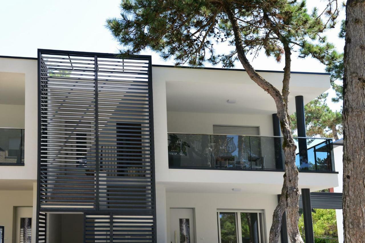 Residence Due Perle Lignano Sabbiadoro Kültér fotó
