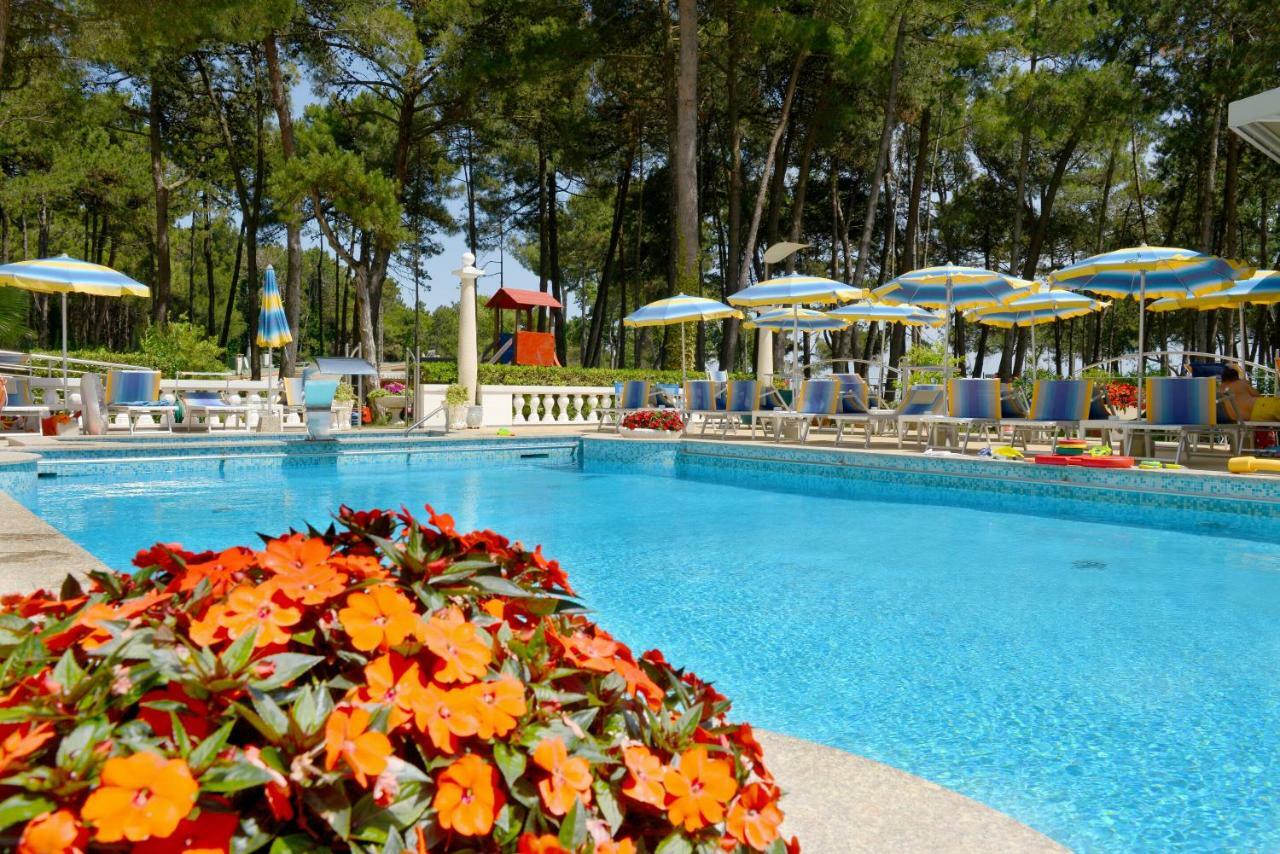 Residence Due Perle Lignano Sabbiadoro Kültér fotó